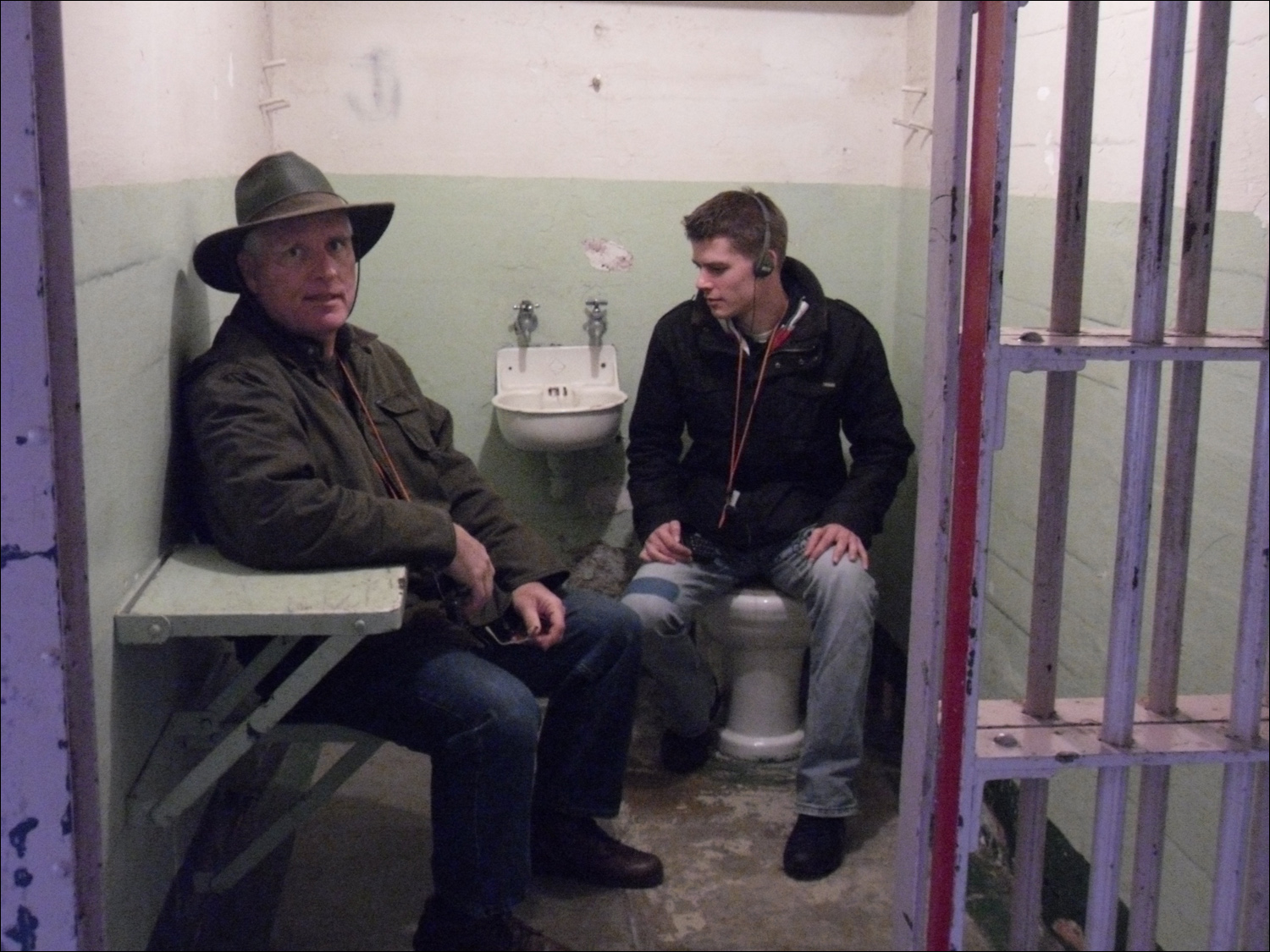 Bob & Andre in cell