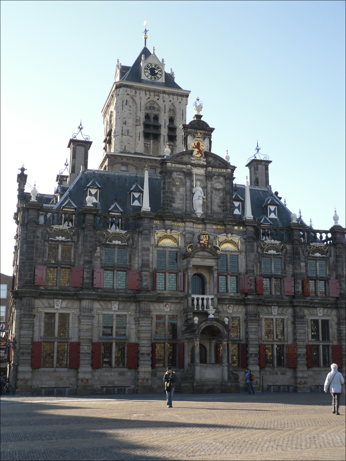View of city hall on Delft Square, Sondra in front