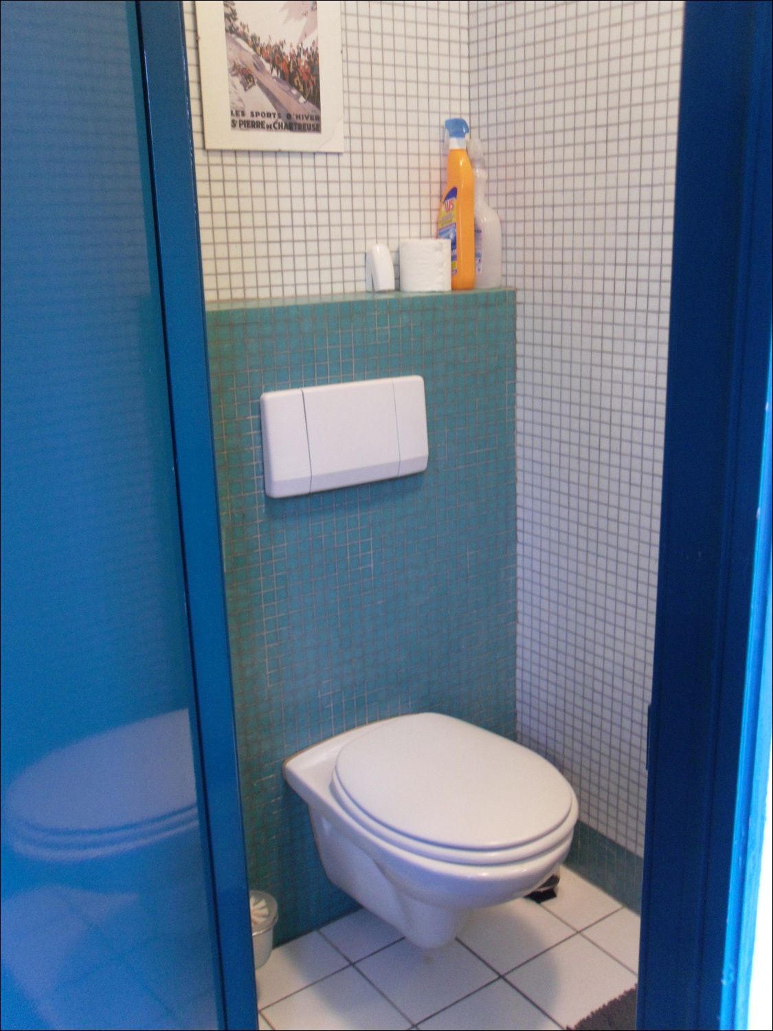 Second floor toilet in Delft house